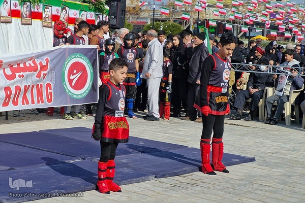 تجلی حضور کاشانی‌ها در راهپیمایی ۲۲ بهمن