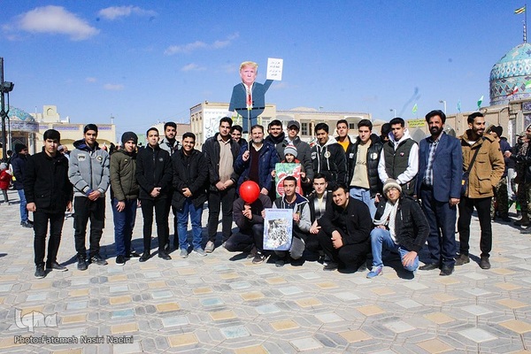 حضور پرشور مردم نایین در راهپیمایی ۲۲ بهمن