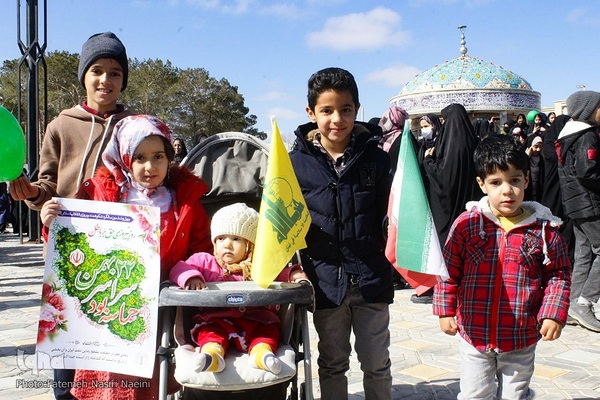 حضور پرشور مردم نایین در راهپیمایی ۲۲ بهمن