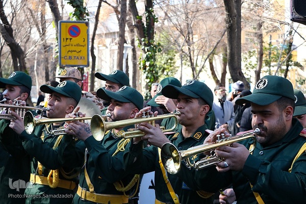 آیین تشییع پیکر آیت‌الله مستجابی در اصفهان