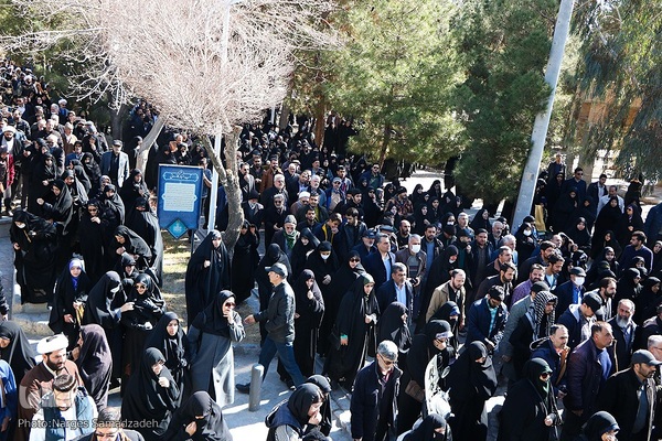 آیین تشییع پیکر آیت‌الله مستجابی در اصفهان