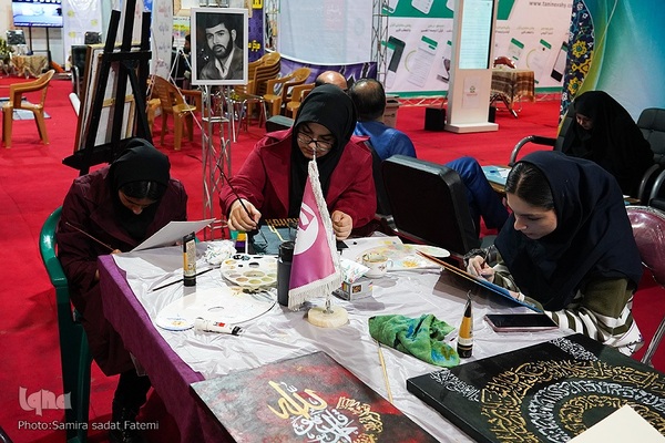 حال و هوای روز دوم بیستمین نمایشگاه قرآن اصفهان