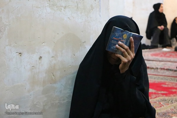 احیای شب نوزدهم ماه رمضان در مسجد جامع اصفهان