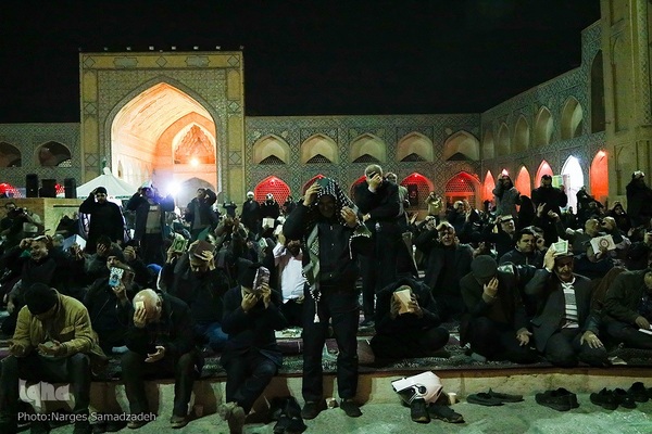 احیای شب نوزدهم ماه رمضان در مسجد جامع اصفهان