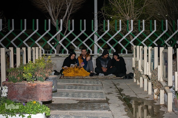 احیای شب بیست و یکم ماه رمضان درگلستان شهدای اصفهان