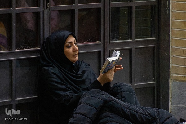 احیای شب بیست و یکم ماه رمضان درگلستان شهدای اصفهان