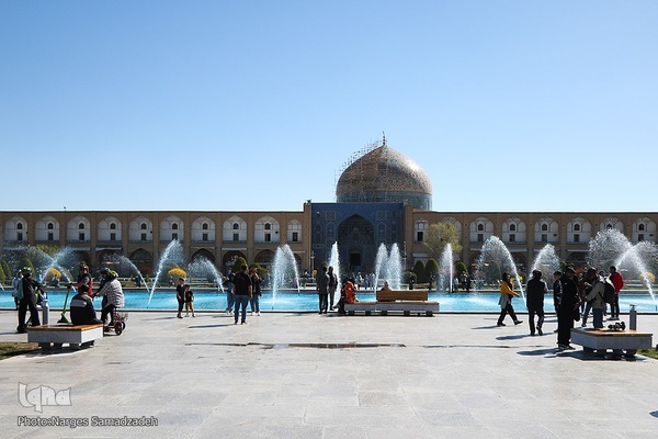 نقش جهان میزبان مسافران نوروزی نصف جهان