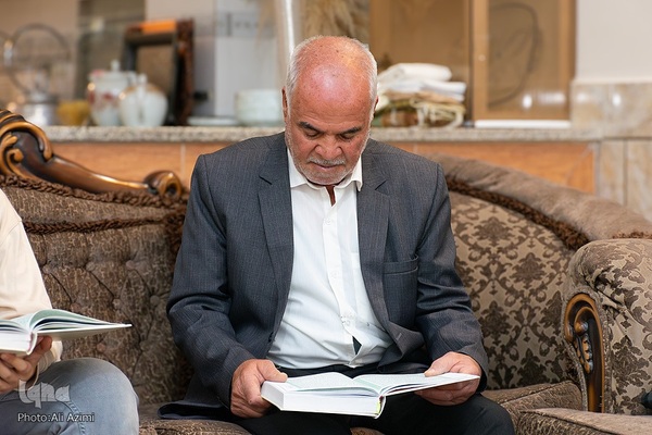 جلسه خانگی جزءخوانی قرآن با محوریت طرح سی‌وسه‌پل وصال ۶