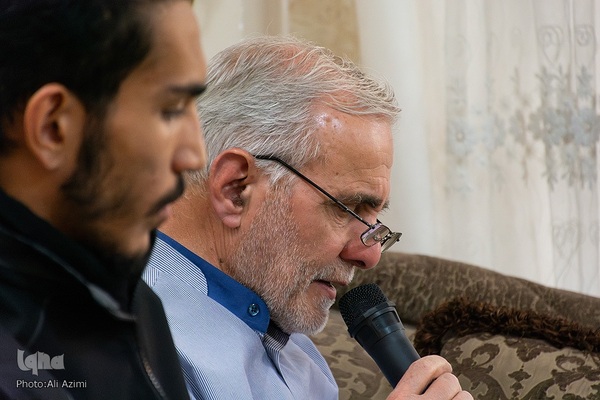 جلسه خانگی جزءخوانی قرآن با محوریت طرح سی‌وسه‌پل وصال ۶