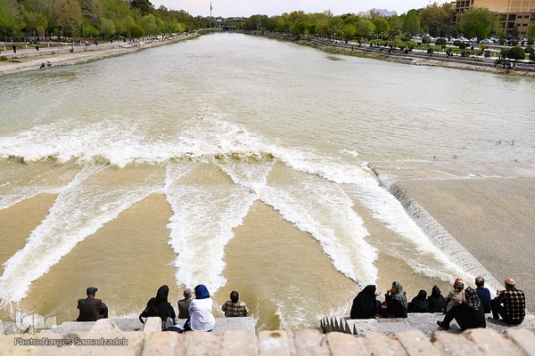 زاینده‌رود جاری؛ قلب تپنده اصفهان