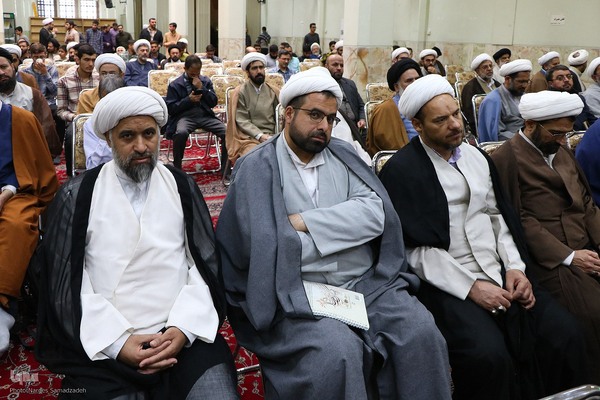 تجمع طلاب و روحانیون اصفهانی در محکومیت جنایات رژیم صهیونیستی