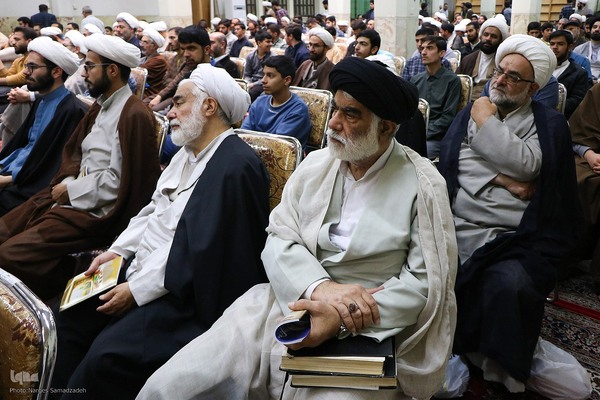 تجمع طلاب و روحانیون اصفهانی در محکومیت جنایات رژیم صهیونیستی