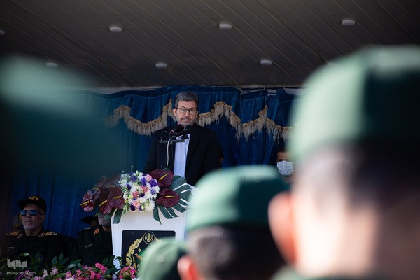 مراسم رژه روز ارتش در اصفهان