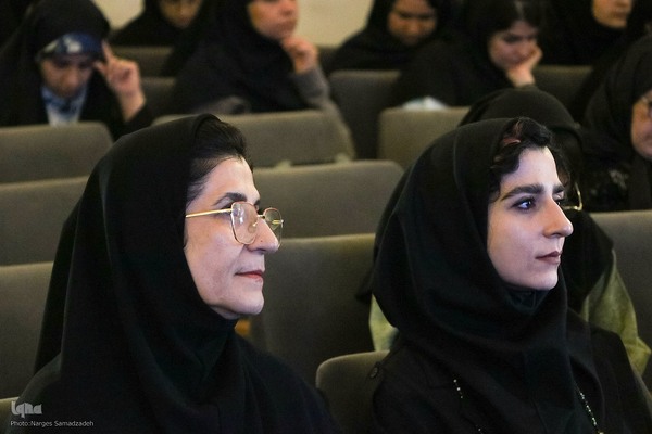 افتتاحیه دومین دوره همایش ملی دوسالانه خوشنویسی در اصفهان