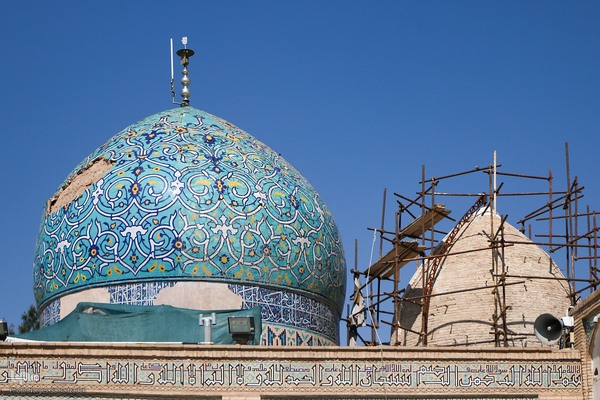 گذری بر امامزاده درب امام اصفهان