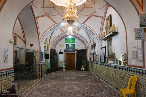 گذری بر امامزاده درب امام اصفهان