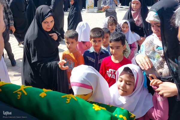 میزبانی نایین از کاروان «زیر سایه خورشید»