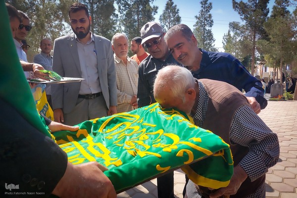 میزبانی نایین از کاروان «زیر سایه خورشید»