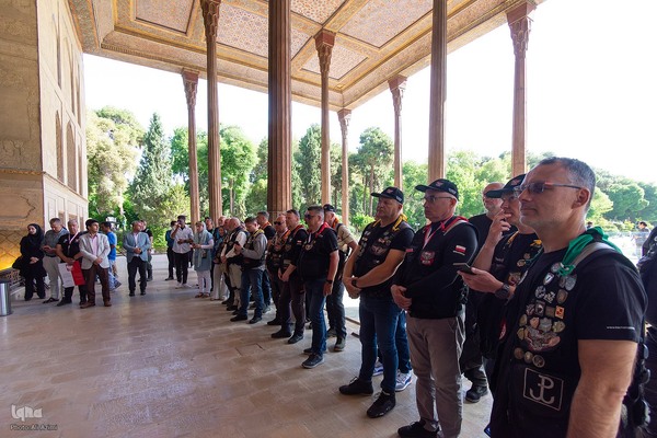 آیین استقبال از موتورسواران لهستانی در اصفهان