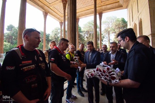 آیین استقبال از موتورسواران لهستانی در اصفهان