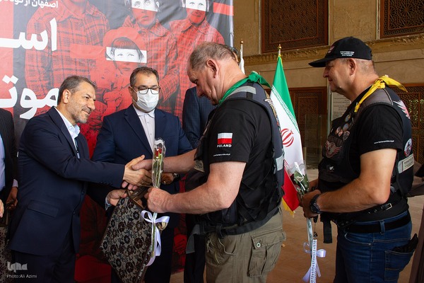 آیین استقبال از موتورسواران لهستانی در اصفهان