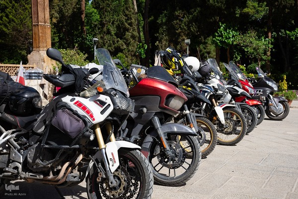 آیین استقبال از موتورسواران لهستانی در اصفهان