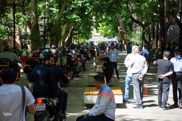 آیین استقبال از موتورسواران لهستانی در اصفهان