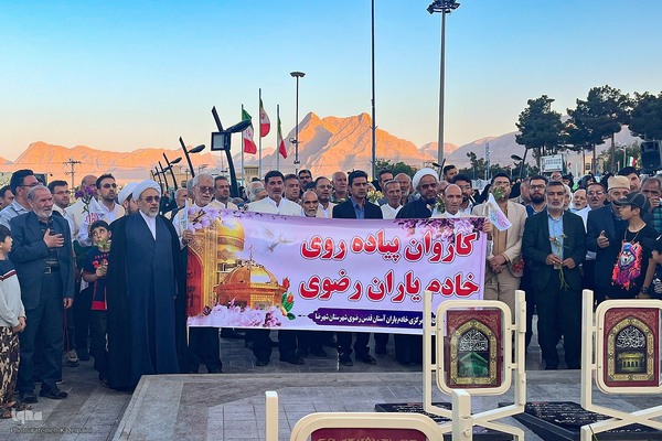 جشن میلاد امام رضا(ع) در آستان امامزاده شاهرضا(ع)