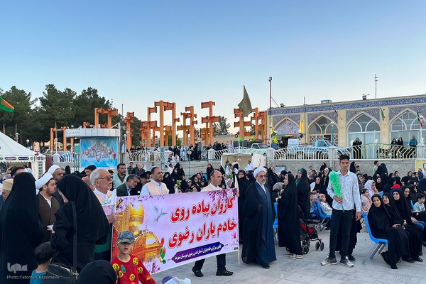 جشن میلاد امام رضا(ع) در آستان امامزاده شاهرضا(ع)