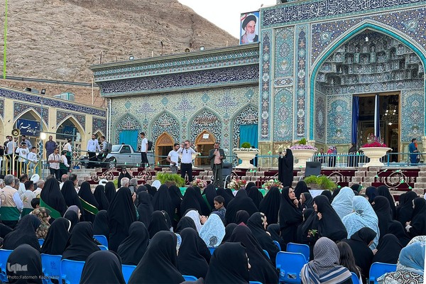 جشن میلاد امام رضا(ع) در آستان امامزاده شاهرضا(ع)