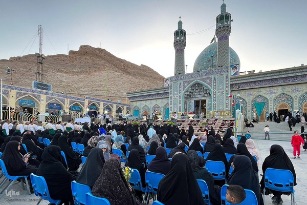 جشن میلاد امام رضا(ع) در آستان امامزاده شاهرضا(ع)