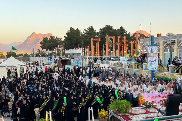 جشن میلاد امام رضا(ع) در آستان امامزاده شاهرضا(ع)