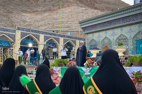 جشن میلاد امام رضا(ع) در آستان امامزاده شاهرضا(ع)