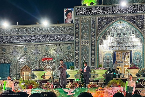 جشن میلاد امام رضا(ع) در آستان امامزاده شاهرضا(ع)