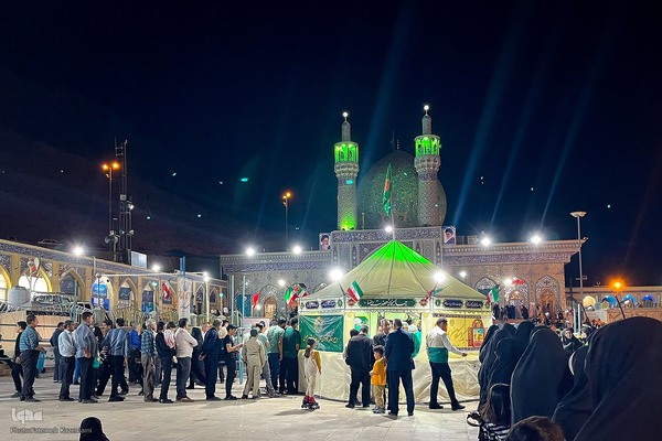 جشن میلاد امام رضا(ع) در آستان امامزاده شاهرضا(ع)