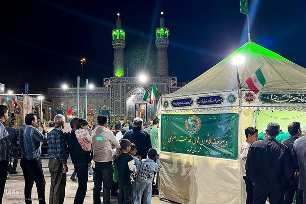 جشن میلاد امام رضا(ع) در آستان امامزاده شاهرضا(ع)