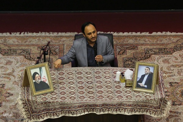 آیین بزرگداشت شهدای خدمت در دانشگاه اصفهان