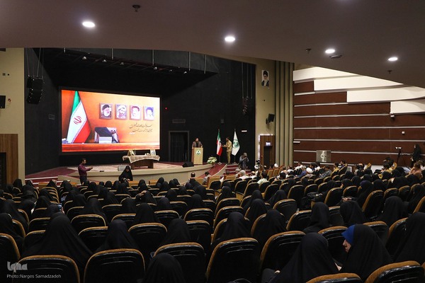 آیین بزرگداشت شهدای خدمت در دانشگاه اصفهان