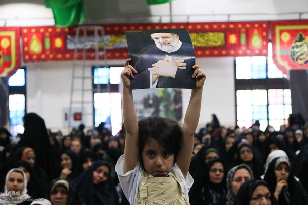 اجتماع بانوان اصفهانی به یاد شهدای خدمت