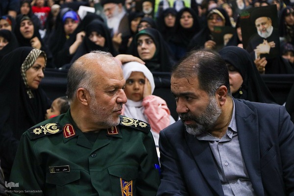 اجتماع بانوان اصفهانی به یاد شهدای خدمت