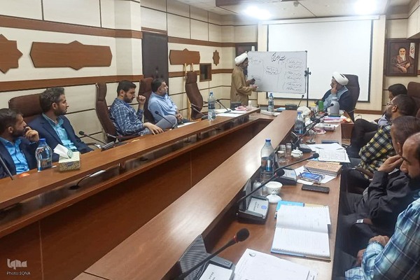 مرحله پایانی نخستین دوره تربیت مربی تدبر در اصفهان