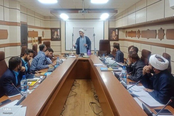 مرحله پایانی نخستین دوره تربیت مربی تدبر در اصفهان