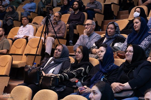 مجلس یادبود زنده‌یاد محمود بینای مطلق در اصفهان