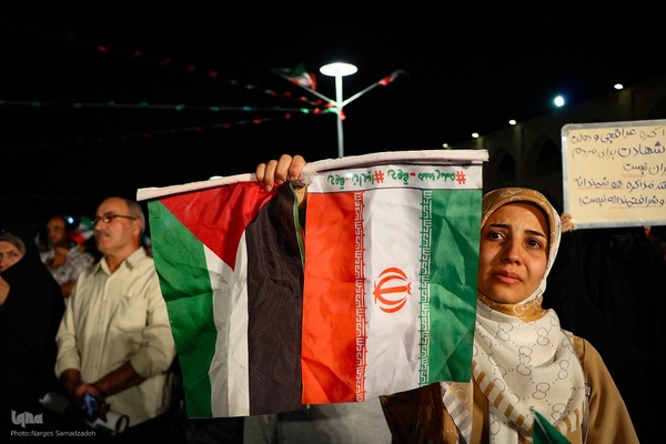 خروش مردم اصفهان در حمایت از انتقام ملی از رژیم صهیونیستی