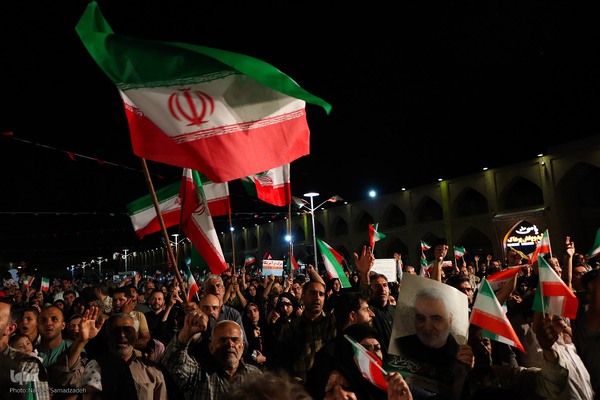 خروش مردم اصفهان در حمایت از انتقام ملی از رژیم صهیونیستی