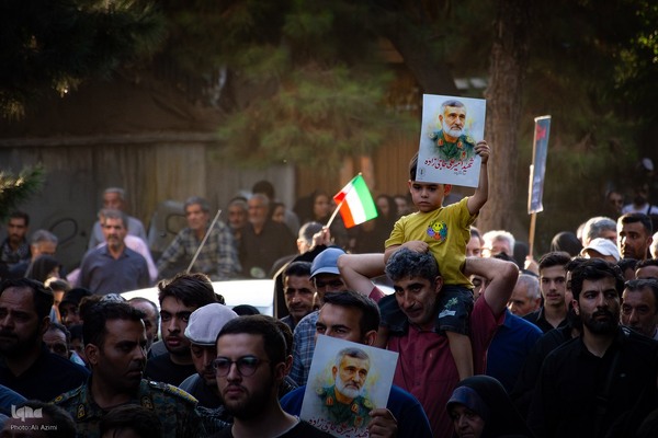 وداع مردم اصفهان با ۱۱ شهید تجاوز رژیم صهیونیستی