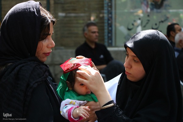 همایش شیرخوارگان حسینی در اصفهان