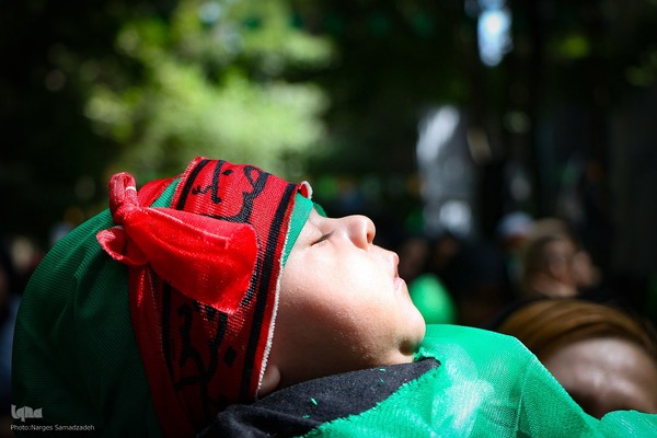 همایش شیرخوارگان حسینی در اصفهان