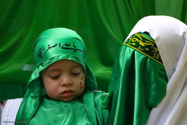 همایش شیرخوارگان حسینی در اصفهان