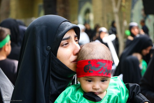 همایش شیرخوارگان حسینی در اصفهان